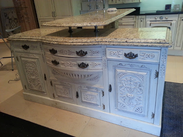 Kitchen sideboard and breakfast bar unit